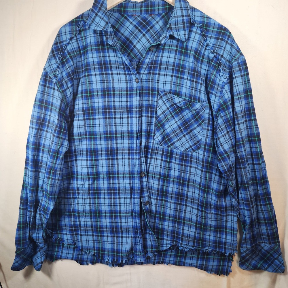 Blue Plaid Flannel Button Down Distressed Frayed Hem Shirt Oversized Grunge L